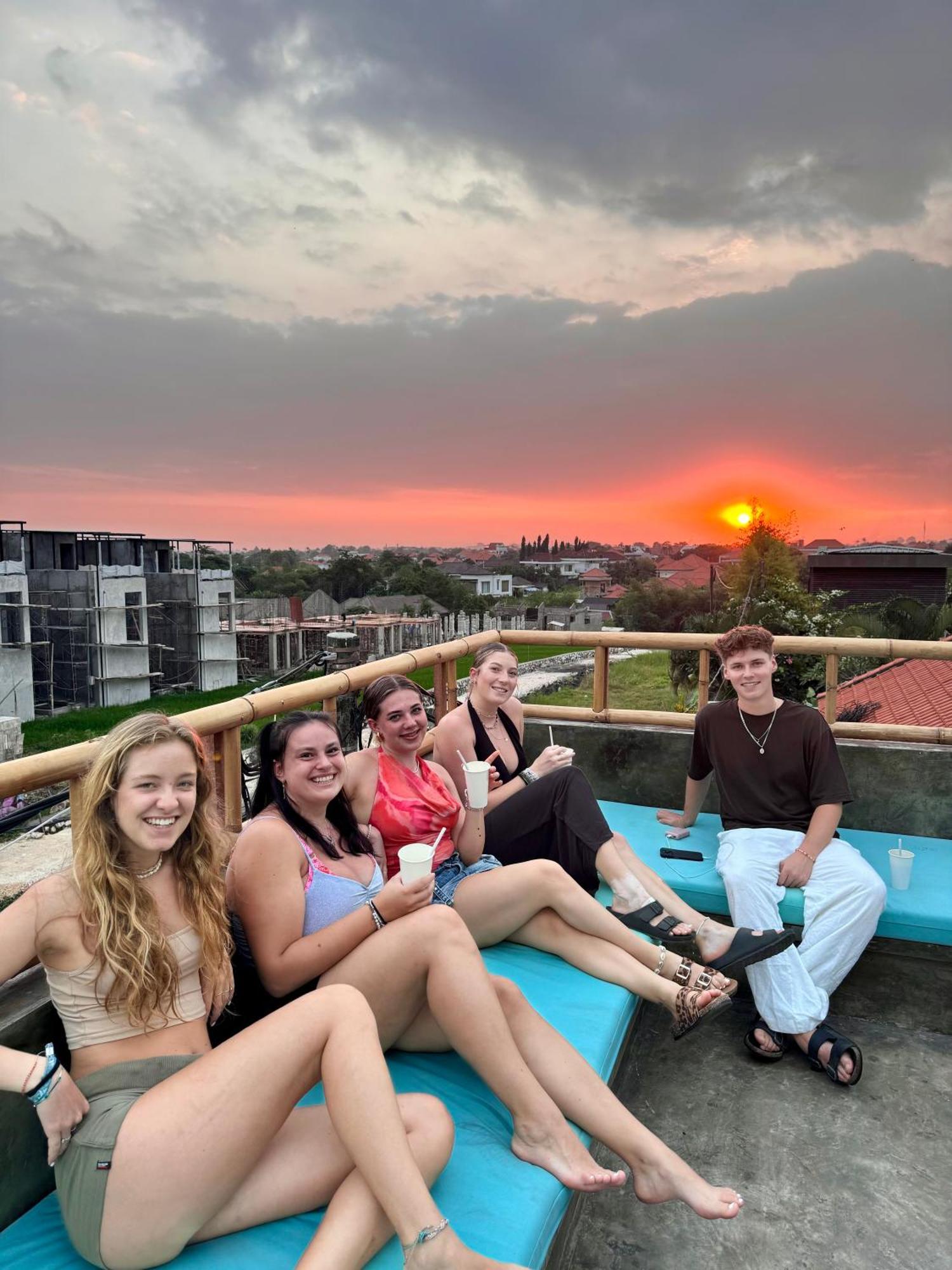 Canggu Central Hostel Kültér fotó