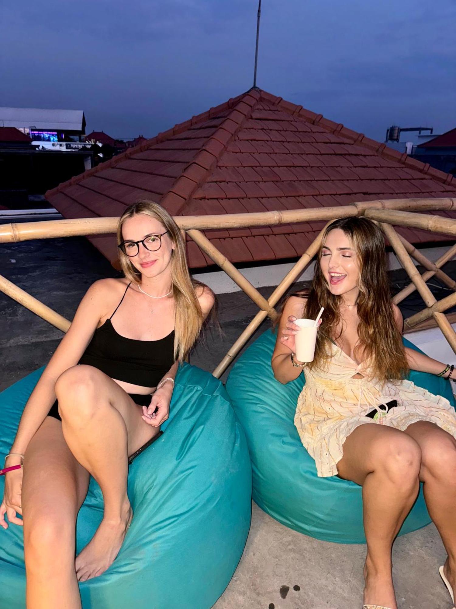 Canggu Central Hostel Kültér fotó