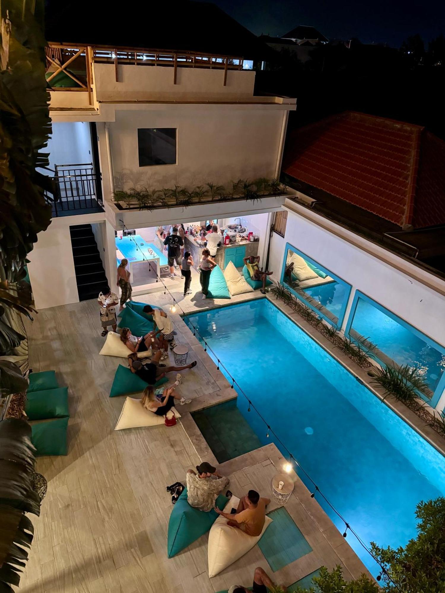 Canggu Central Hostel Kültér fotó
