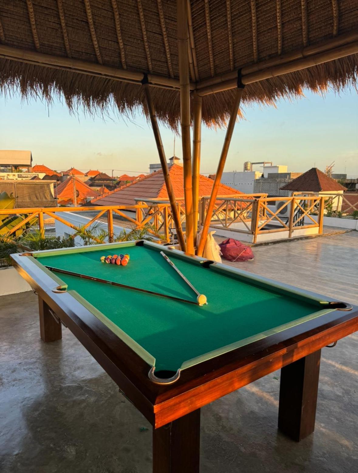 Canggu Central Hostel Kültér fotó
